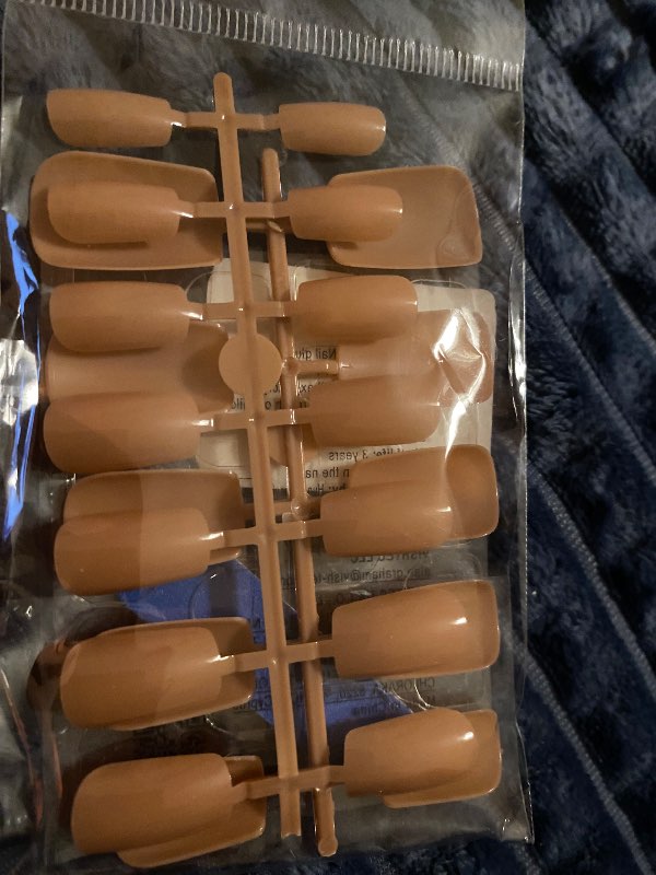 Ljósar Press on nails