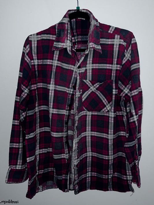 Listamannaskyrta m/götum VINTA