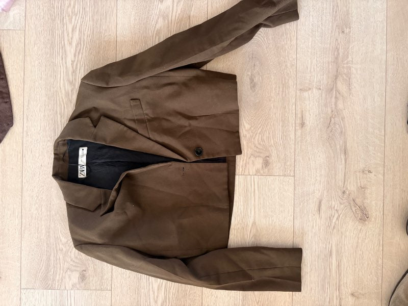 Zara cropped blazer