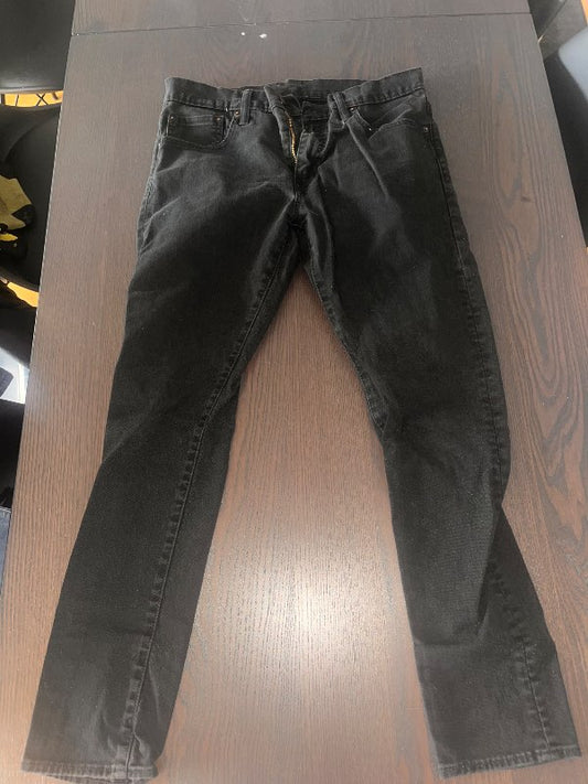 Levi’s svartar gallabuxur