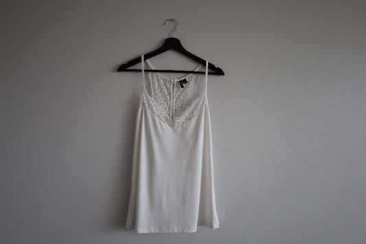 Vero moda blúndu hlýrabolur