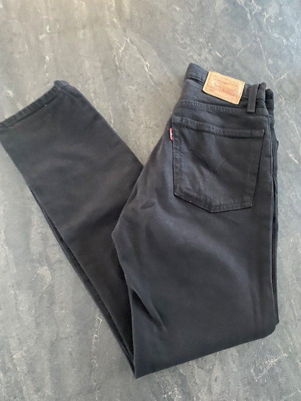 Levis 501 svartar