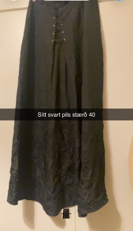 Sítt pils svart