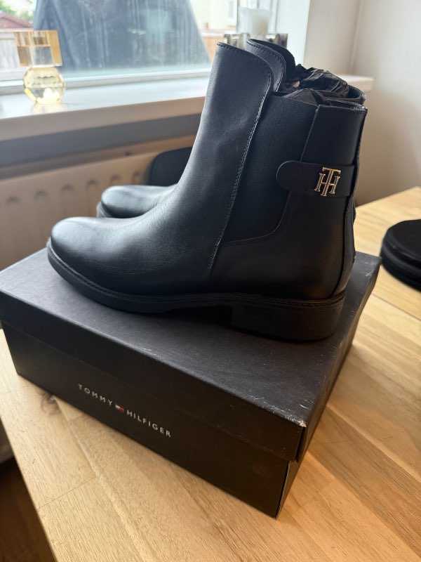 Tommy Hilfiger stígvél ný
