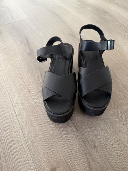 Asos sandalar