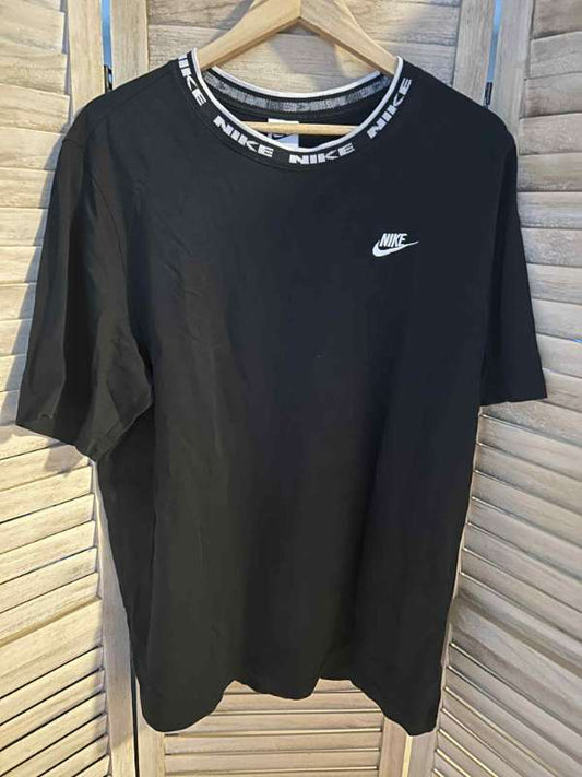 Nike Bolar