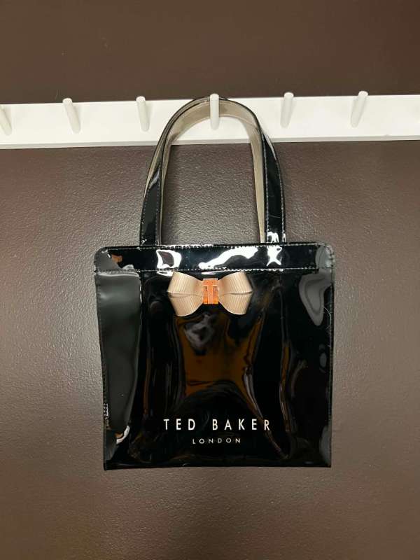 Ted Baker líti taska svört