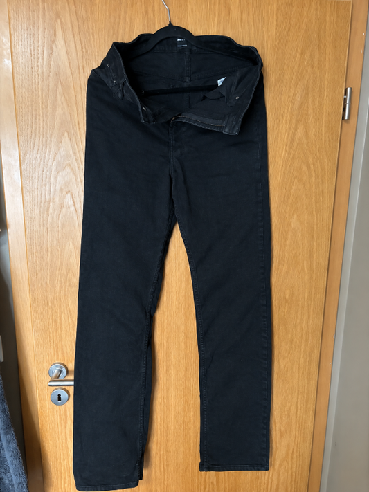 Svartar gallabuxur Tall ÓNOTAÐ