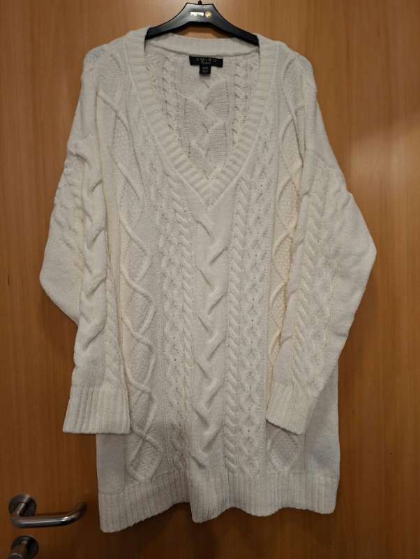 Peysa hvít