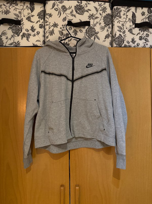 Nike teck peysa