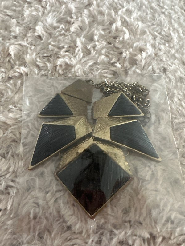 Black and bronze necklace