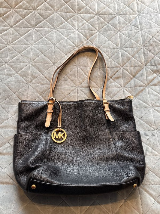 MK michael kors svört taska