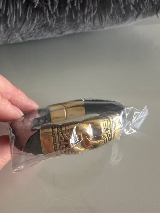 Armband svart og gyllt