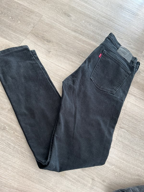 levis buxur