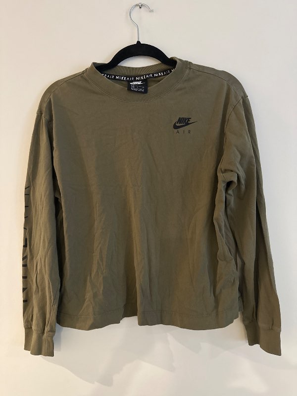 Nike grænn bolur
