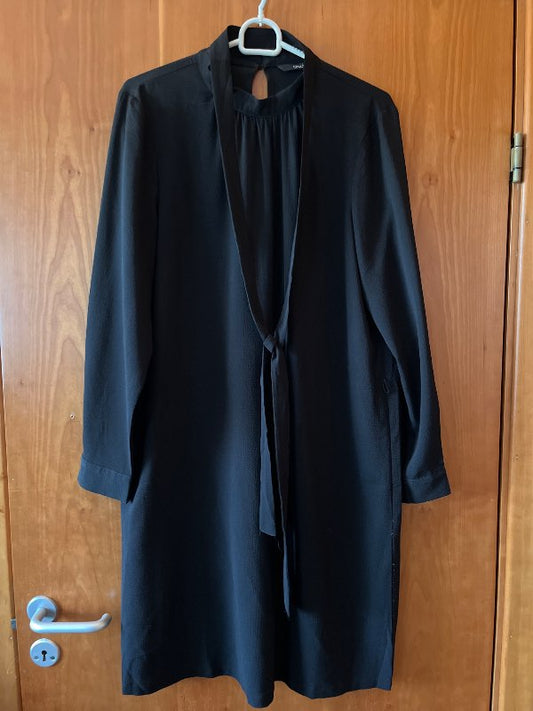 Kjóll svartur m/belti Only st.40