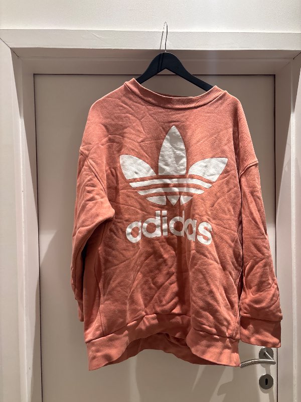 Adidas peysa