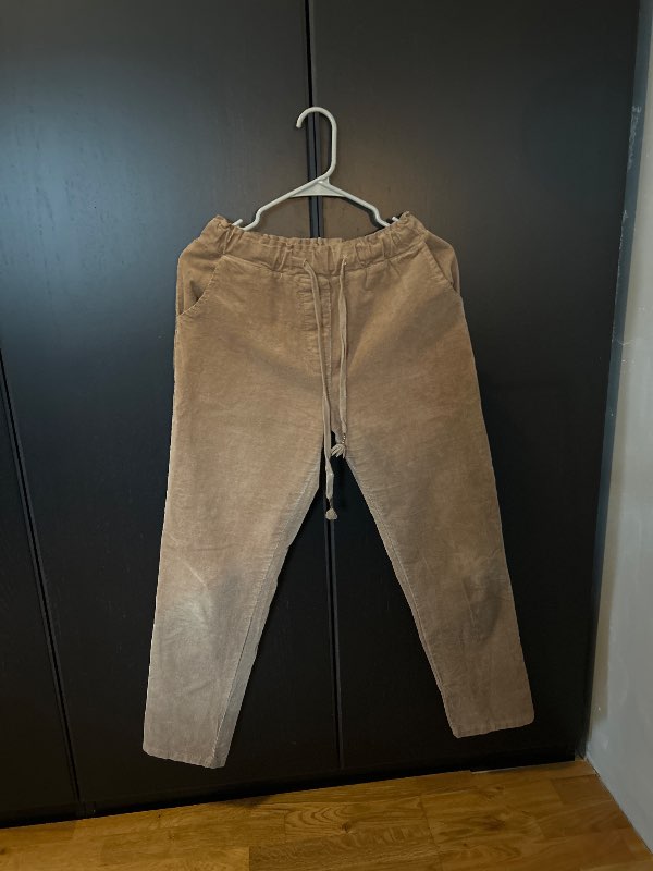 Brúnar danskar flauelsbuxur