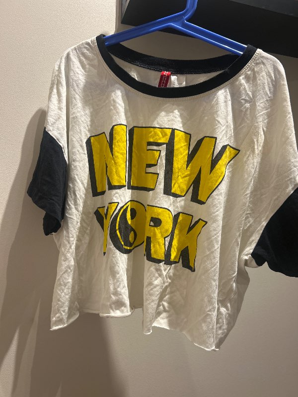 NÝ crop top