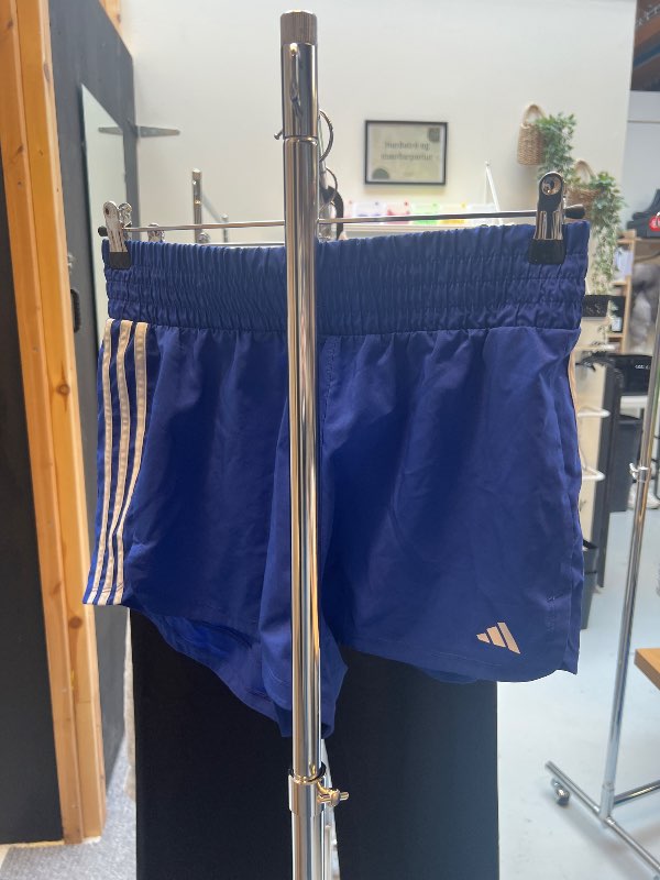 afidad blaar stuttbuxur