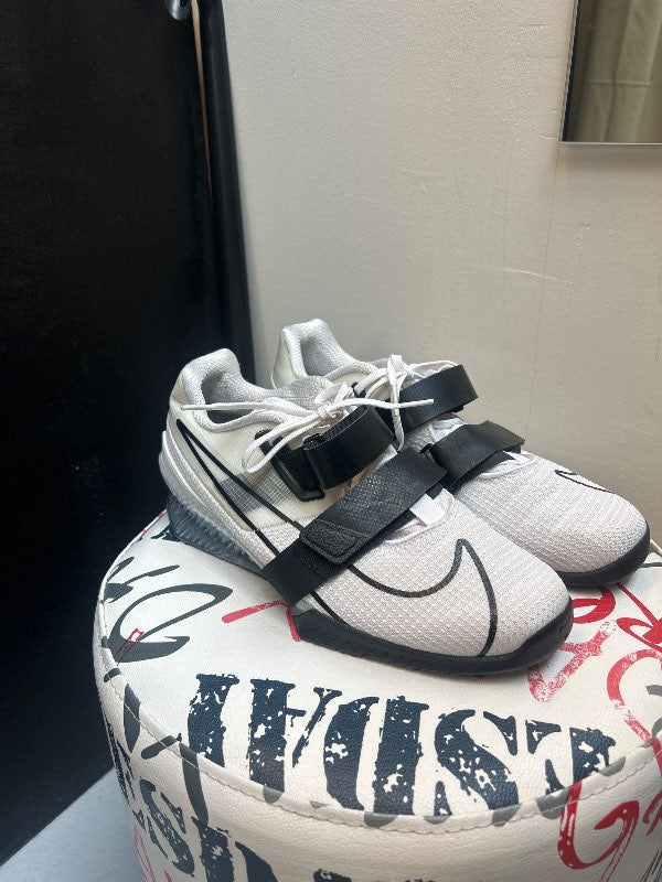 Lyftingarskór nike