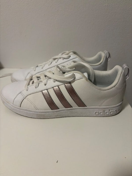 Adidas skór