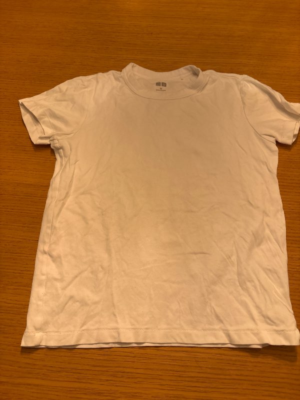 Uniglo hvítur t-shirt
