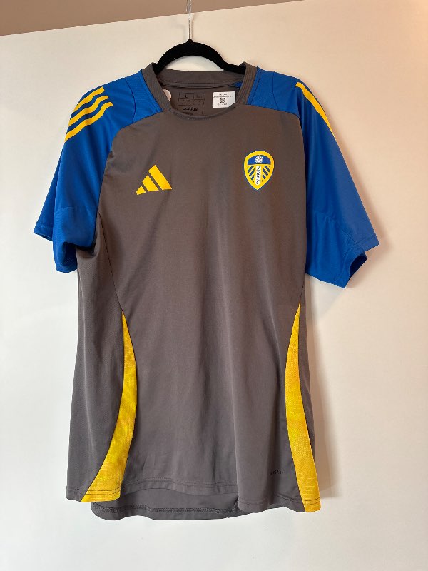 Leeds treyja æfingar st.L