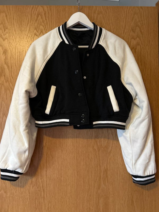 Stutt jakki frá H&amp;M