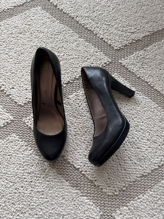 Tamaris svartir hælar