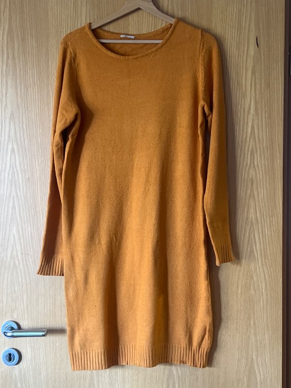 Orange prjónakjóll