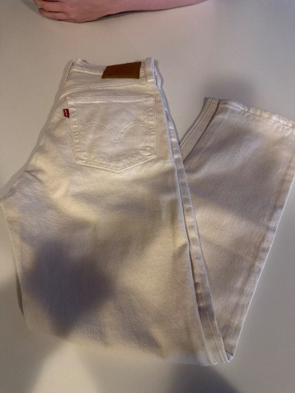 Levi’s gallabuxur - hvítar/kremaðar