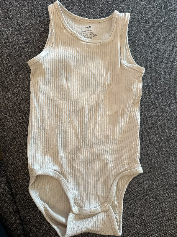 h&m beige hlírasamfella
