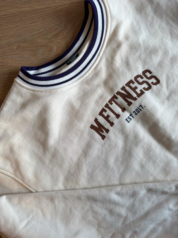 Hvít mfitness háskóla peysa
