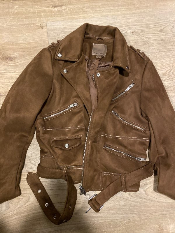 amizu brúnn svade jakki