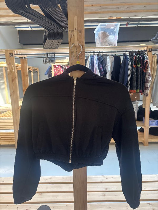 Svört maga hettupeysa