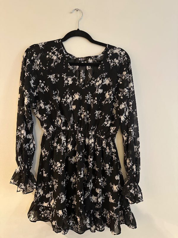 Missguided kjóll