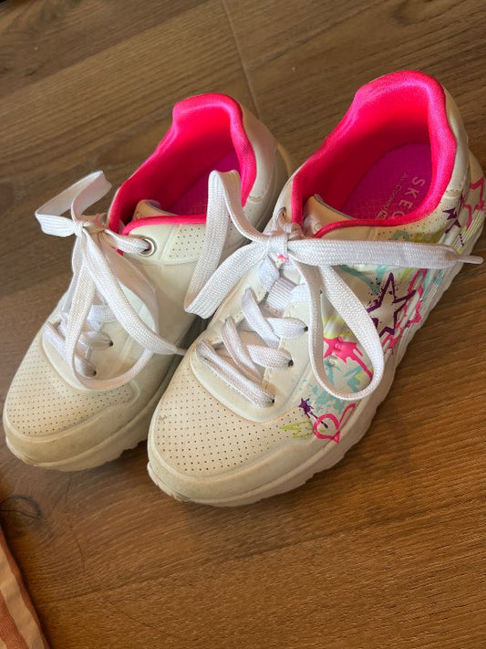 Skechers strigaskór