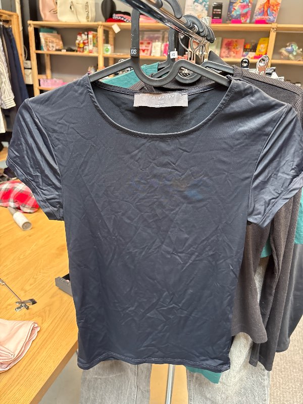PRIMARK stuttermabolur