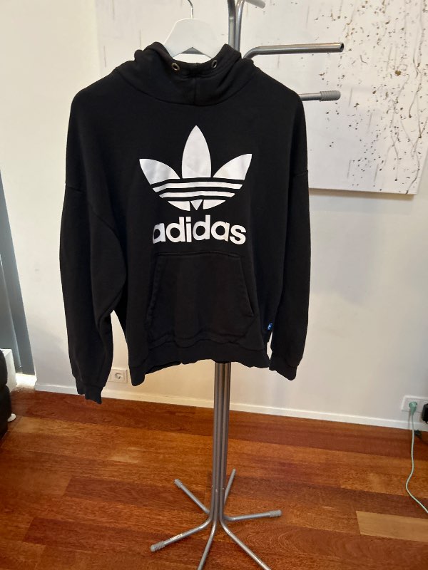 Adidas peysa