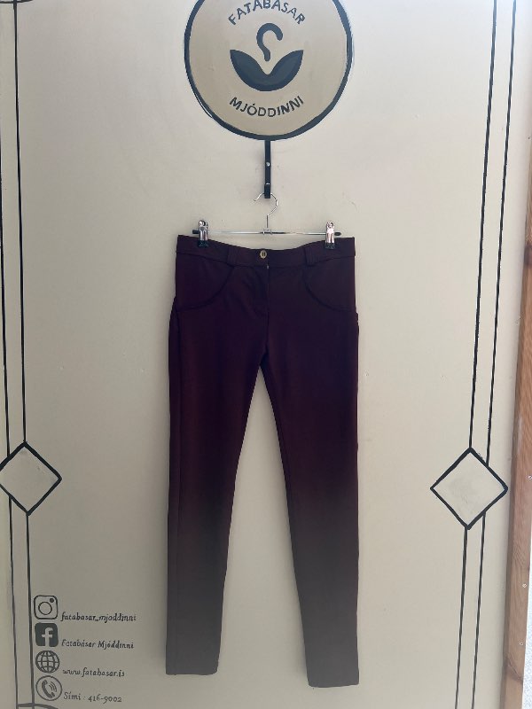 Buxur Freddy (vínrauðar)