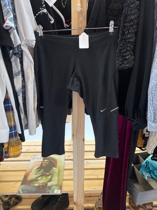 Nike kvartbuxur