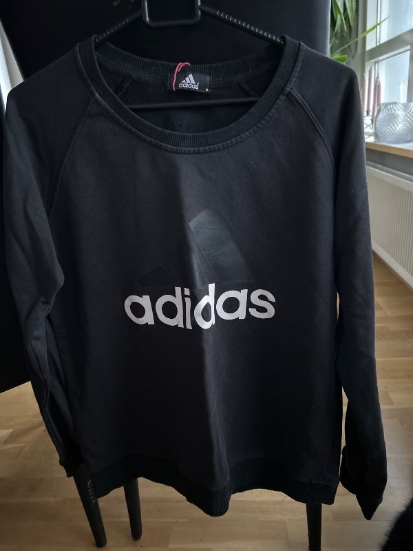 Adidas skór