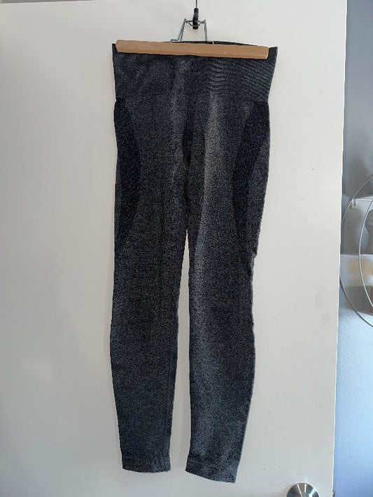 Nvgtn íþróttabuxur