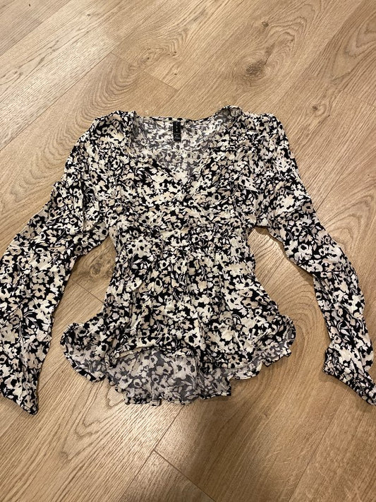 Amizu blússa sv./hv.