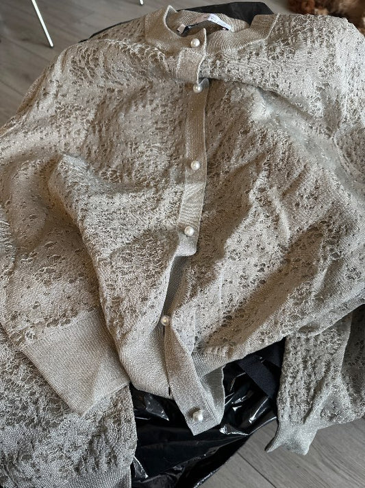 Zara hrá blundi peysa Silfurlitur