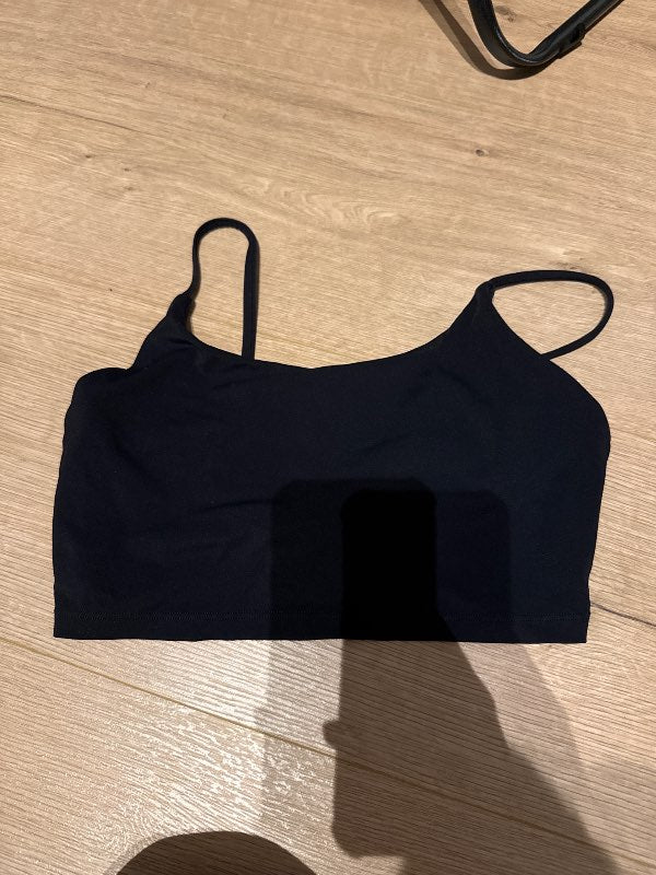 Metta sport toppur svartur