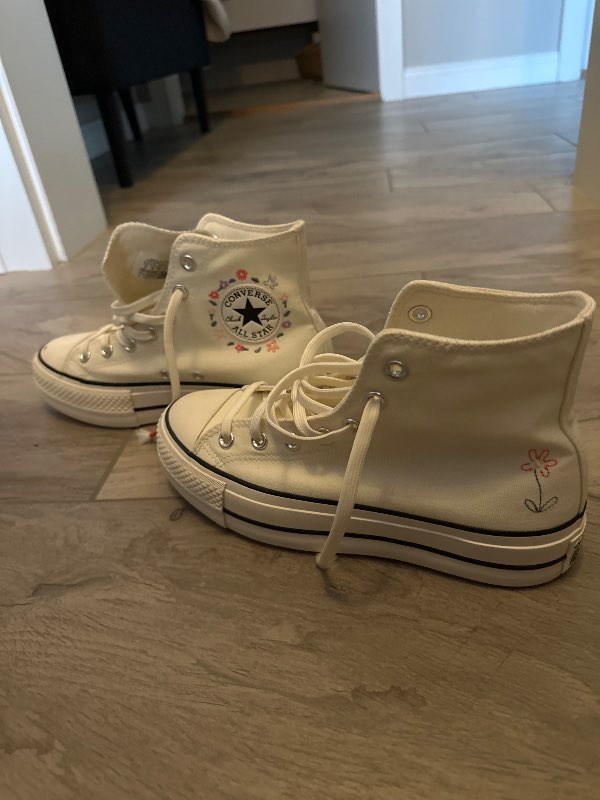 Hvítir Converse