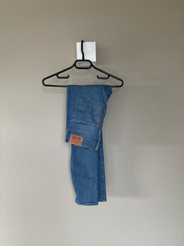 Levis gallabuxur