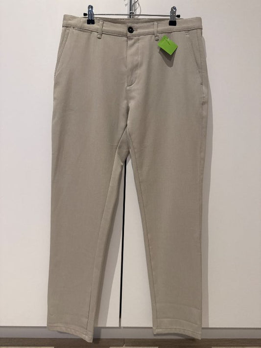 Buxur Zara kremlitað